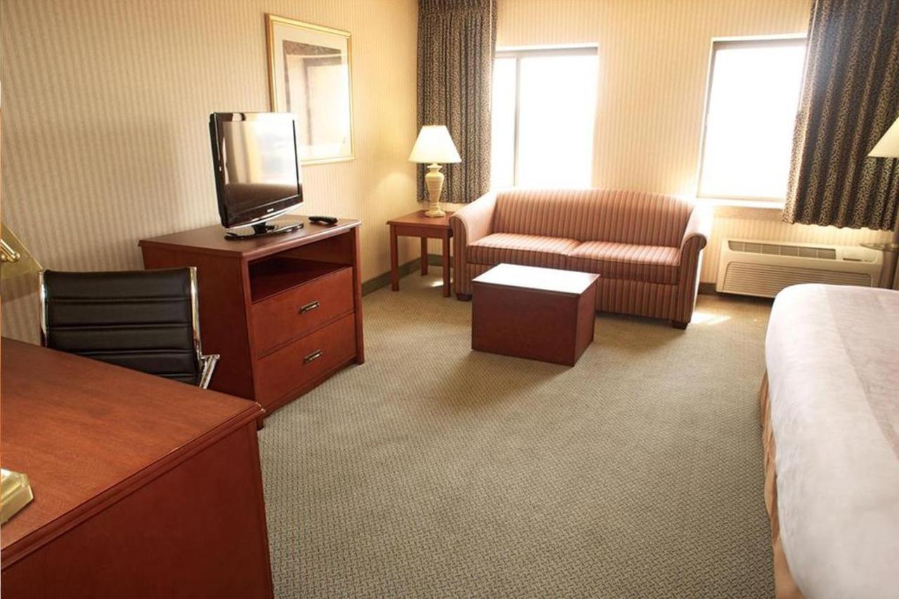 La Quinta Inn By Wyndham Detroit Σάουθγκεϊτ Εξωτερικό φωτογραφία